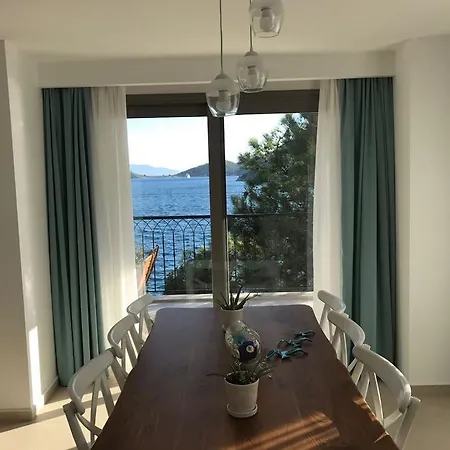Beach Side Bozburun Marmaris * מוגלה