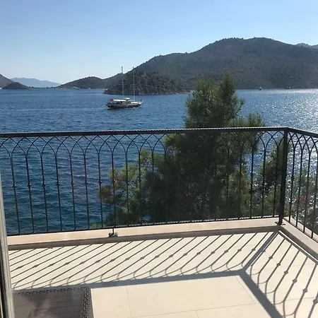 Beach Side Bozburun Marmaris * מוגלה
